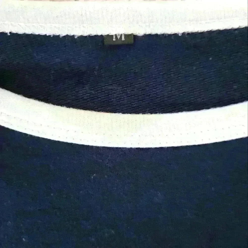 ✨Woman's Crew Style Pullover Top- Wide Horizontal Stripes/Long Sleeve✨ - Picture 3 of 6